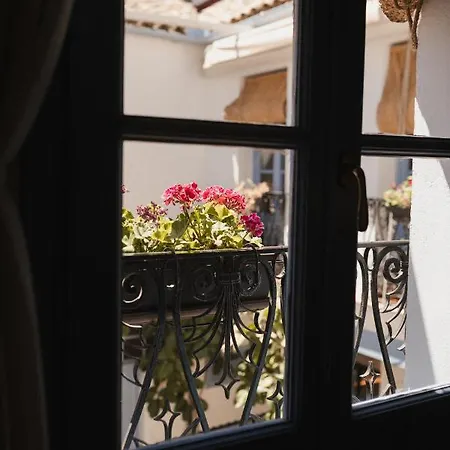 Casa Sirfantas Apartment